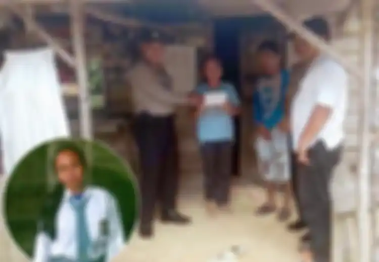  Tak Mampu Bayar SPP Siswi SMA di Riau Ini Dilarang Ikut Ujian, Pak Polisi pun Datang Beri Bantuan