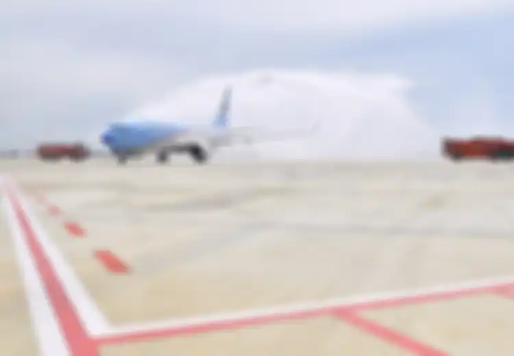 Resmikan Bandara Kertajati, Pesawat Jokowi Disambut Semburan Air, Ternyata Ini Alasan di Baliknya!