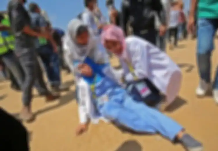 Beratnya Perjuangan Paramedis di Gaza:  Dari Evakuasi Korban Hingga Jadi Target Tembakan