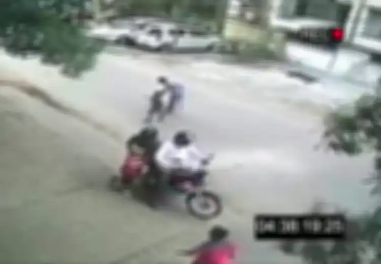 Viral Lewat WhatsApp, Video Eksperimen Sosial Penculikan Anak ini Memicu Kerusuhan Mematikan di India