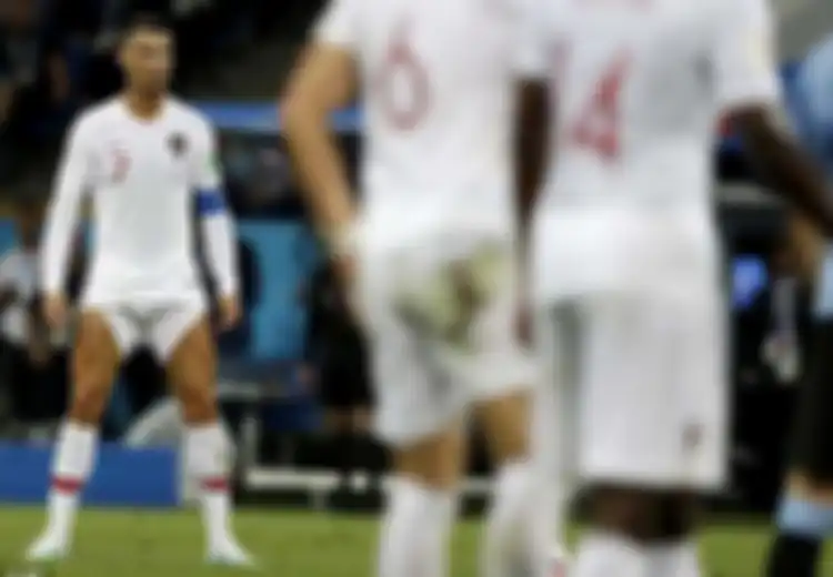 Dibully dan Dijadikan Meme, Inilah Ritual Aneh yang Dilakukan Cristiano Ronaldo Sebelum Lakukan Tendangan Bebasnya