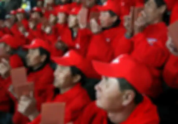 Bagaimana Suporter Korea Utara Mendukung Tim Nasional Mereka sementara Mereka Dilarang Keluar dari Negaranya?