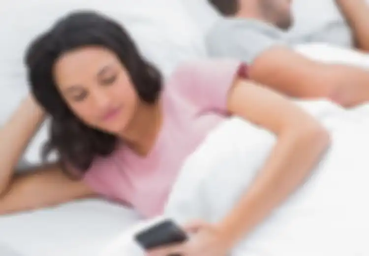 Wanita dengan 6 Profesi Ini Lebih Rawan Selingkuh, Pasangan Anda yang Mana?