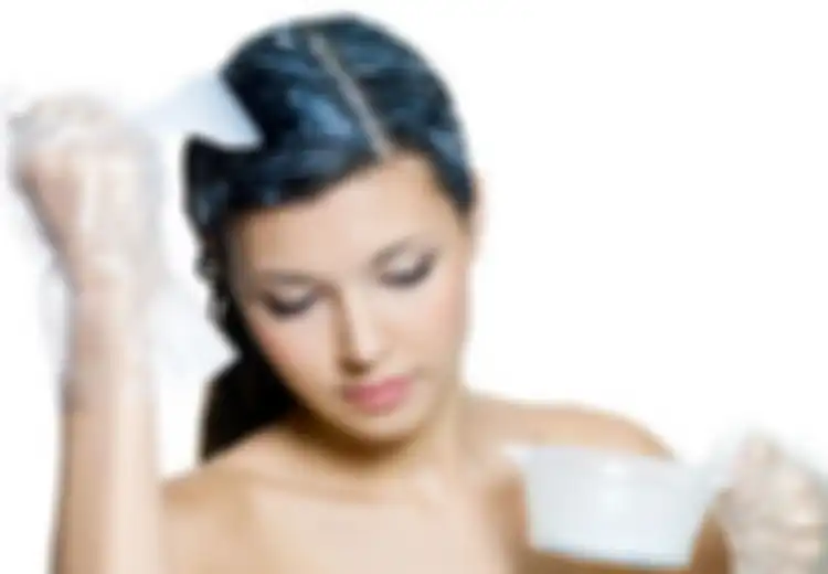 Jangan Asal Warnai Rambut, Perhatikan 4 Hal Berikut Agar Rambutmu Tidak Rusak Setelah Disemir