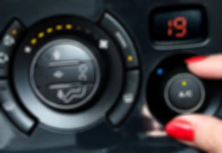 Jangan Sekalipun Starter Mobil Dalam Keadaan AC Menyala Kalau Tak Mau Rugi!