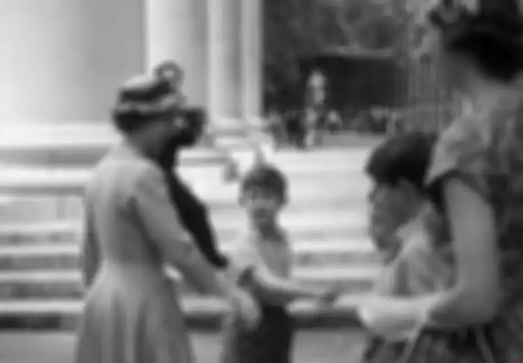Film Dokumenter tentang Kerajaan Inggris Ini Disembunyikan oleh Ratu Elizabeth II Selama 50 Tahun, Ada Apa?