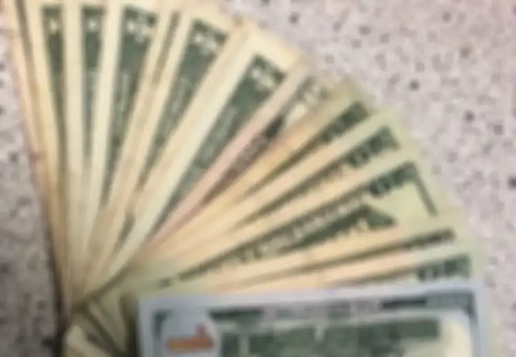 Kembalikan Dompet Berisi Puluhan Ribu Dolar, Pria Jujur Ini Malah Dapat Hadiah Tak Terduga!
