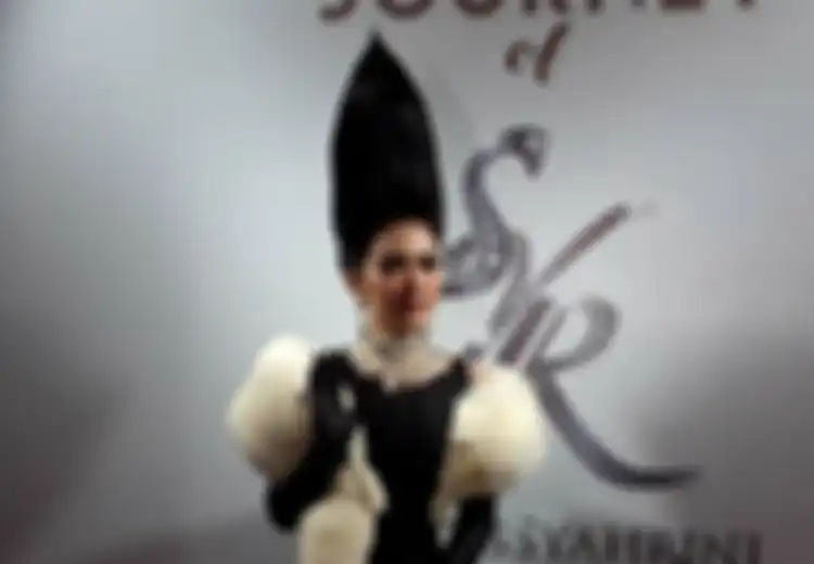 Syahrini Beberkan Alasan Dirinya Belum Menikah di Usia Matang, Ini 4 Alasan Utama Wanita Tunda Pernikahan