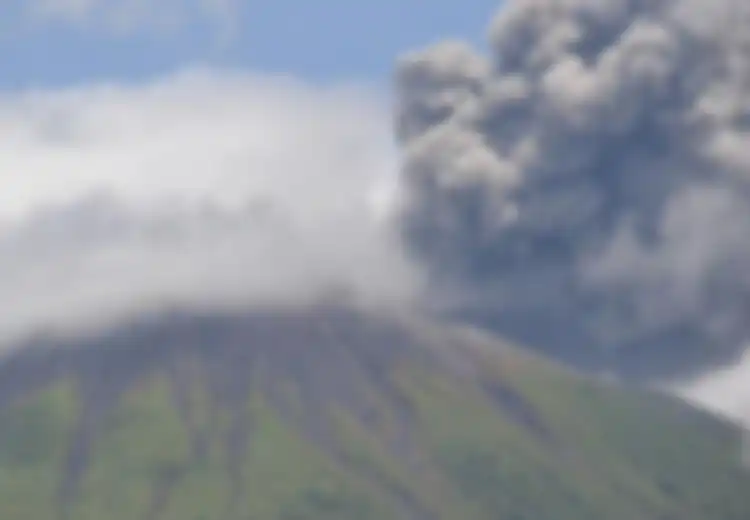 Ritual Kololie Kie, Cara Warga Ternate 'Menenangkan' Gunung Gamalama agar Tidak Meletus
