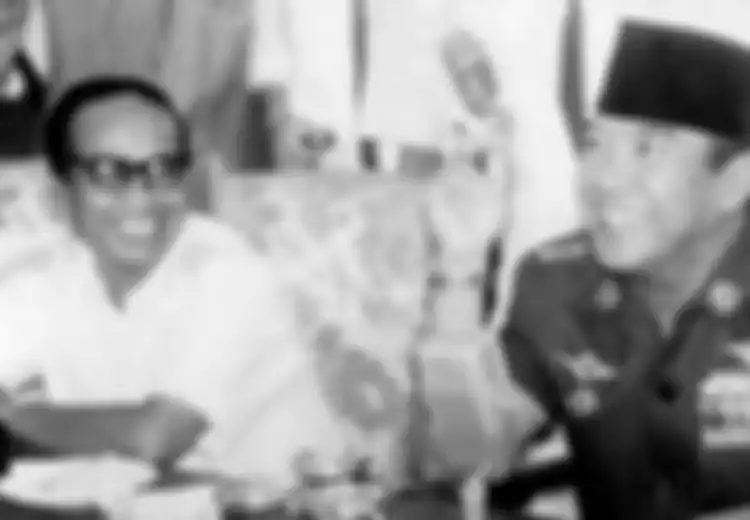 Tak Malu Walau Jadi Orang Nomor 1 di Indonesia, Justru Bung Karno Pernah Ngutang pada Sopir Taksi hingga Pakai Pakaian yang Sudah Pernah Sobek