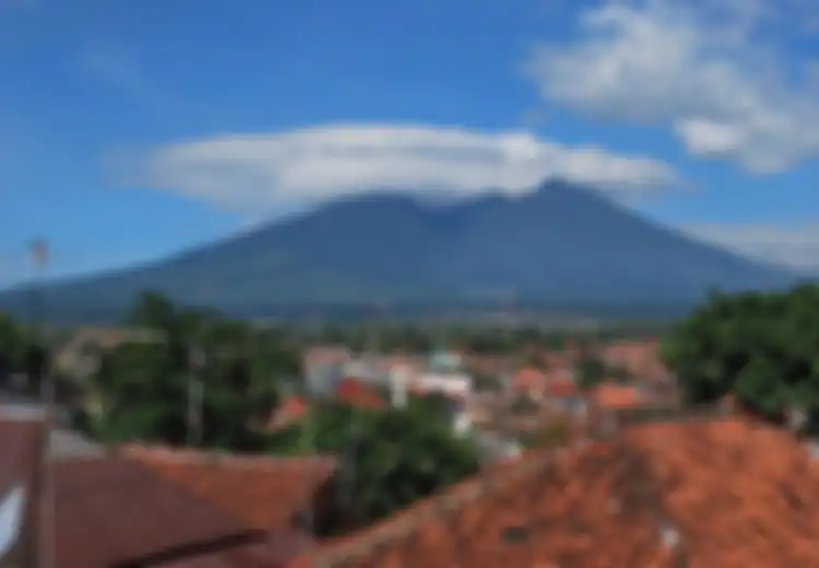 Gunung Salak Dikabarkan Erupsi, Bagaimana Tanda-Tanda Gunung Akan Meletus?