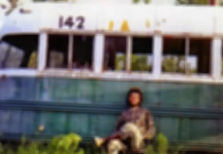 Kisah Christopher McCandless Sumbangkan Ratusan Juta untuk Amal, Tinggal 113 Hari di Bus Lalu Mati Kelaparan