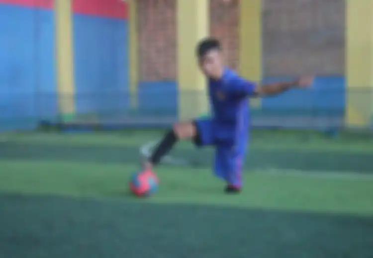 Kisah Eman Sulaeman, ‘Kiper Terbaik’ Kejuaraan Piala Dunia Tunawisma 2016 yang Hanya Punya 1 Kaki Sejak Lahir