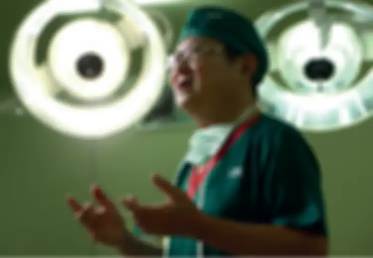 Hari Dokter Nasional: Dr Lie Dharmawan, Bangun Rumah Sakit Apung Demi Mewujudkan Pesan Ibu