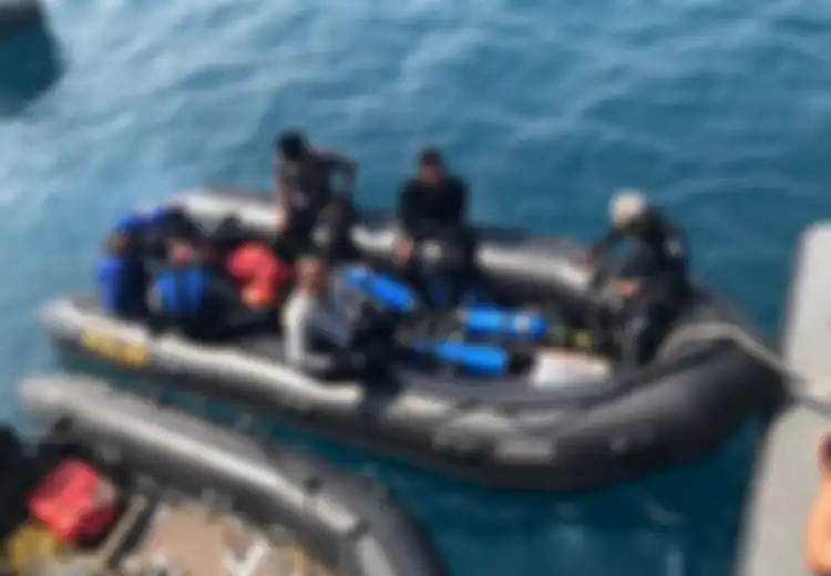 (BREAKING NEWS) Black Box Pesawat Lion Air JT 610 Berhasil Diangkat dari Dalam Laut 