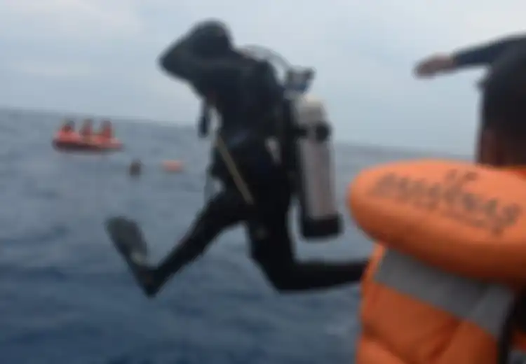 Bertugas Evakuasi Korban Lion Air, Ini Bahaya yang Dihadapi para Penyelam di Bawah Air, Risikonya Besar!