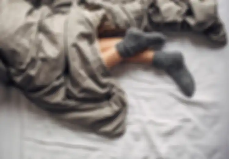 3 Manfaat Memakai Kaus Kaki Saat Tidur, Salah Satunya Cegah Keringat!