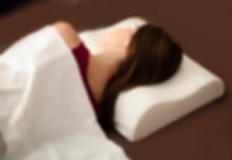 Jangan Sembarangan, Pakai Bantal Harus Sesuai dengan Posisi Tidur, Lo!