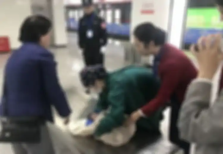 Lahir di Platform Kereta, Bayi Ini Dapat Hadiah yang Luar Biasa dan Berlaku Seumur Hidupnya, Apa Itu?