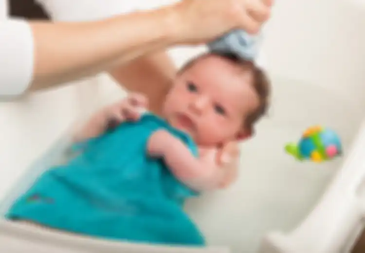 3 Tips untuk Merawat Kulit Bayi yang Sensitif