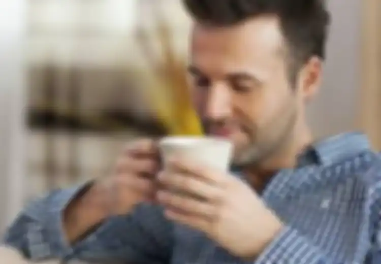 Sering Minum Kopi di Pagi Hari Saat Perut Kosong? Hati-hati, Bisa Bikin Tubuh Stres!