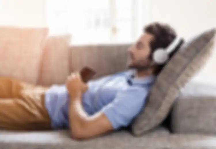 Inilah Jenis Musik yang Cocok Untuk Pengantar Tidur, Bikin Cepat Terlelap!