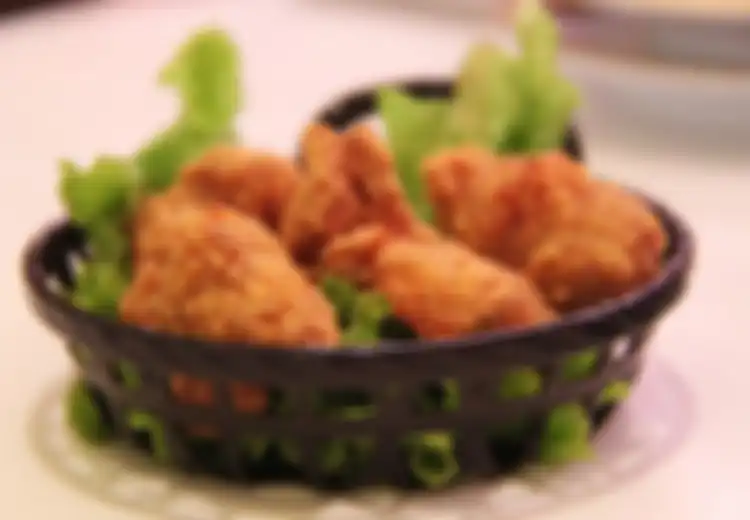 Makan Kulit Ayam Tak Selalu Bikin Gemuk, Ini Fakta Sebenarnya