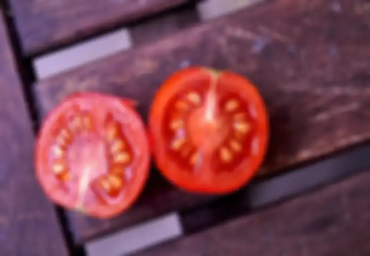 Biji Tomat: Manfaat Dan Efek Sampingnya yang Perlu Anda Ketahui!