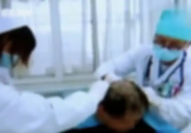 Rambut Pria Ini Alami Hal Buruk Karena Salah Keramas Menggunakan Pestisida