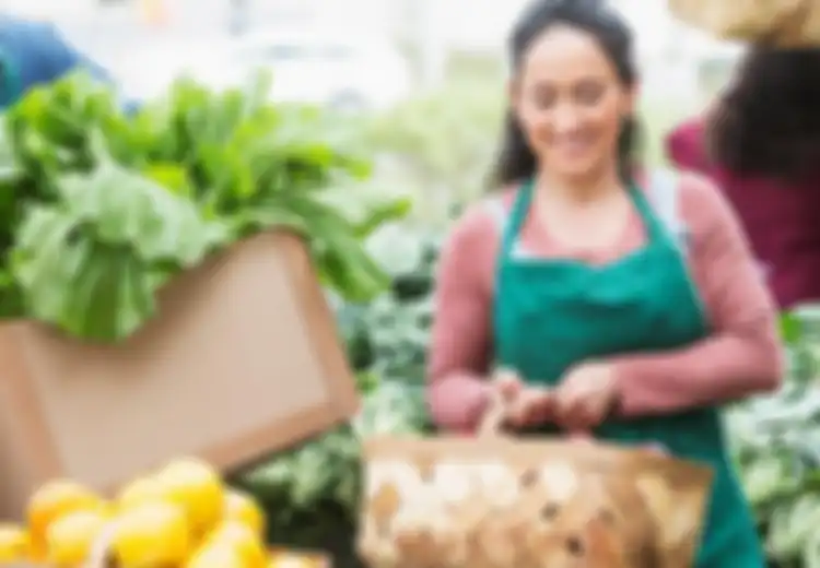 Anda Wanita Usia 40an hingga 50an? Ini 5 Makanan yang Harus Anda Makan dan Hindari