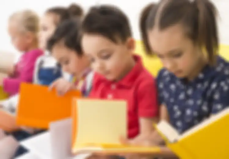 7 Tanda Anak Miliki Kecerdasan dan IQ Tinggi Sejak Kecil, Salah Satunya Bicara dengan Orang Dewasa