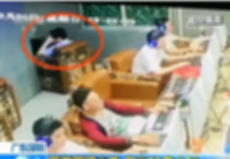 Main di Warnet Selama 50 Jam, Pria Ini Terserang Stroke Hingga Lumpuh