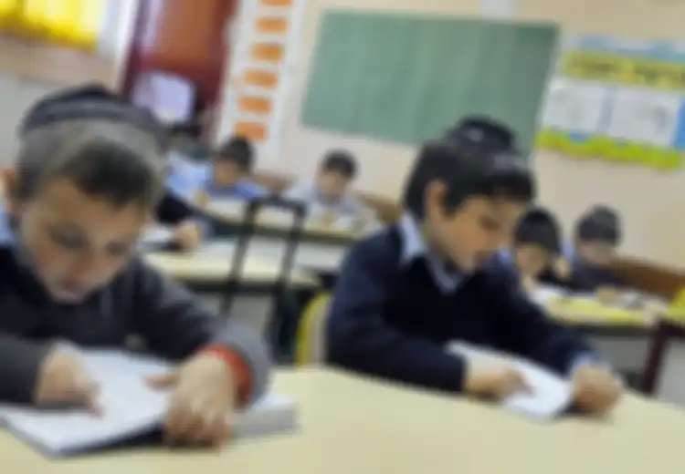 Meski Terkenal Cerdas-cerdas, Ternyata Banyak Sekolah di Israel Tak Ajarkan Teori Evolusi Darwin, Lantas Apa yang Diajarkan?