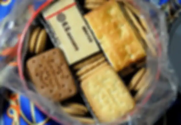 Tak Sembarang Dibuat, Lubang Kecil Pada Biskuit Lebaran Ini Ternyata Punya Fungsi Penting