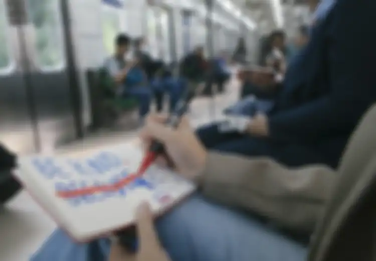 Anti Stress, Citra Marina Meditasi Lewat Menggambar di Kereta