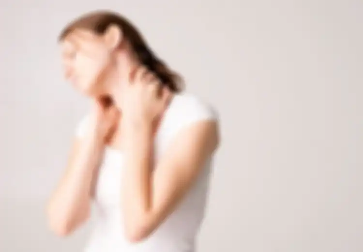 PeduliTubuhmu: Berhenti Meretakkan Leher Hingga Berbunyi ‘Krek’, 2 Orang Ini Lumpuh Hingga Kena Stroke Setelah Melakukannya!