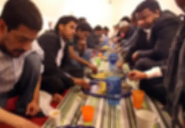 Tak Makan dan Minum Hampir 24 Jam, Puasa Benar-benar Bukan Hal yang Mudah Bagi Muslim di Irlandia