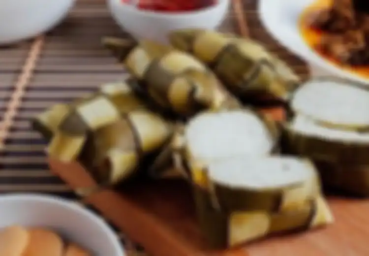 Kerap Temani Opor Ayam, Inilah Asal-Usul Ketupat yang Selalu Hadir Saat Lebaran