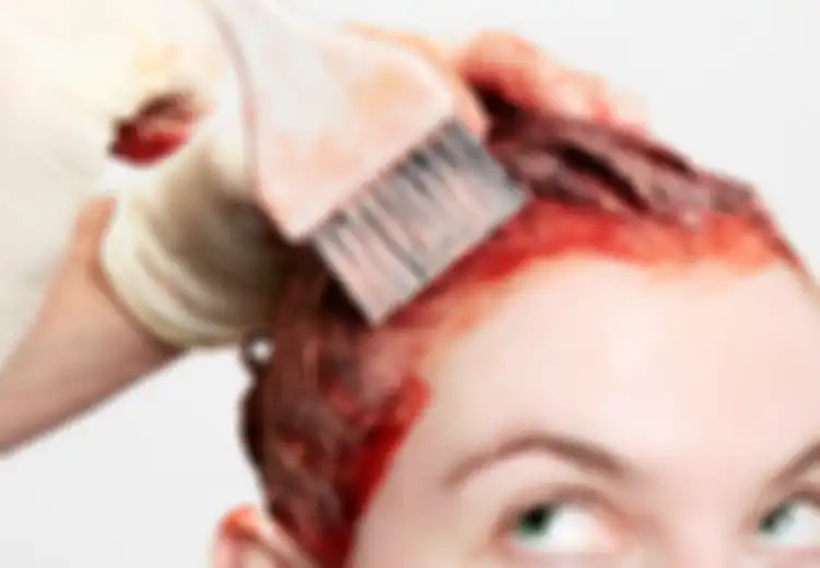 Hindari Mewarnai Rambut Saat PMS, Atau Hal Buruk Ini Bisa Menimpa Anda