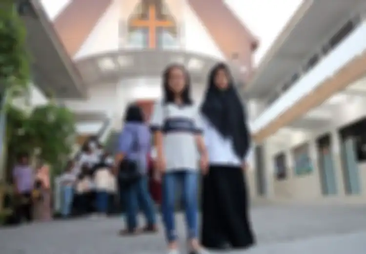 Kisah Toleransi Murid-murid SD Kristen yang Menyambut Hangat Murid Madrasah untuk Buka Puasa di Sekolahnya