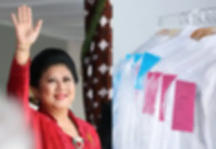 Ani Yudhoyono Meninggal Dunia: Teknik Dry Cleaning Ternyata Bisa Jadi Pemicu Kanker Darah, Pakaian Sarananya