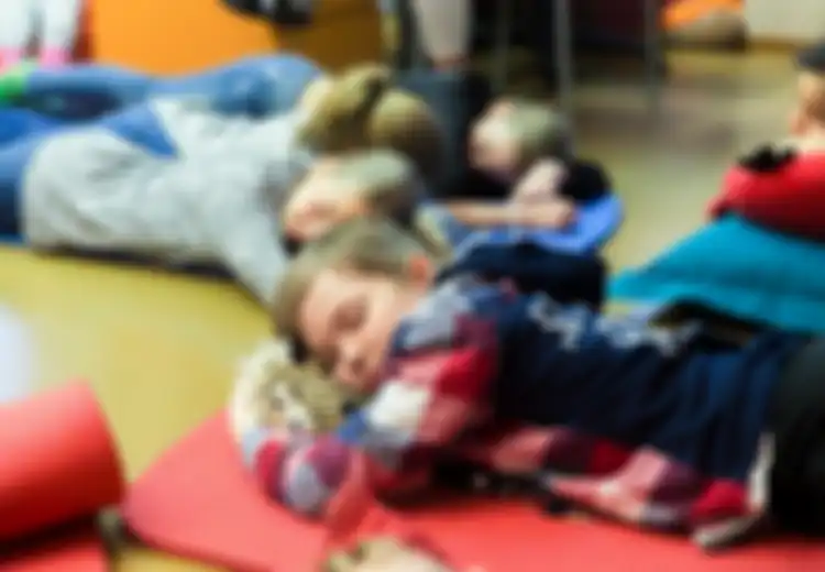Anak Pilih Tidur Siang Dibanding Belajar? Bersyukurlah! Menurut Riset, Tidur Siang Tingkatkan Kemapuan Akademik