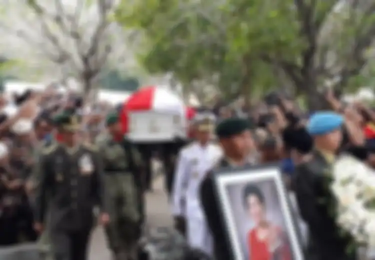 Jokowi di Pemakaman Ani Yudhoyono: Flamboyan Telah Pergi, Namun Akan Tetap Hidup di Hati Kita Semua