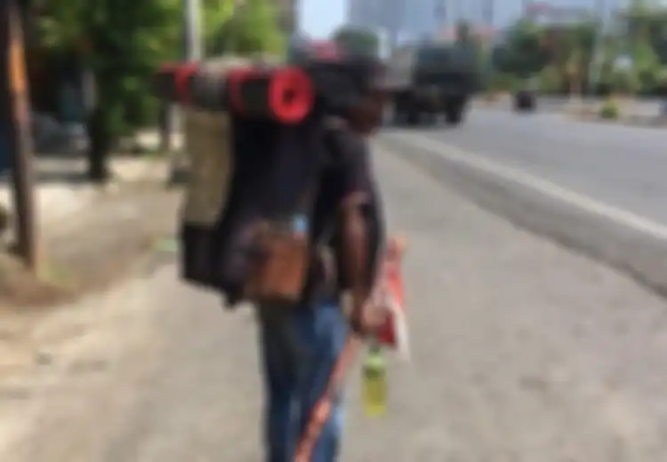 Pria Ini Mengaku Jalan Kaki dari Aceh hingga Papua Selama 19 Tahun Lamanya, Apa Saja yang Dia Lihat?