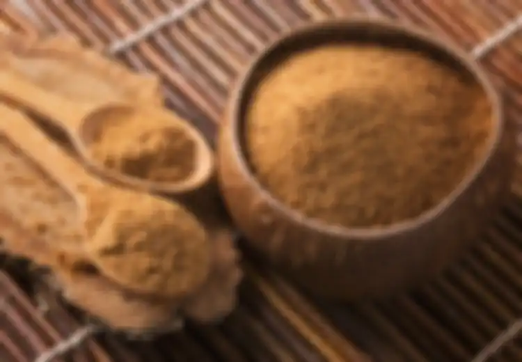 Jamu Penggemuk Badan: Campuran Kunyit, Daun Pepaya, dan Kelapa Tua