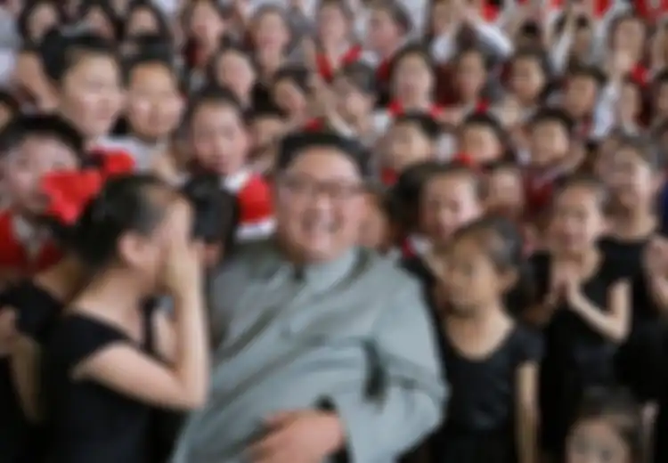 Kim Jong-Un Diperlakukan dan Disembah Laiknya 'Tuhan' di Korea Utara, Ternyata Begini Caranya Menebarkan Doktrin