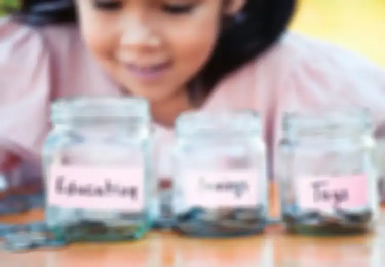 Jangan Asal Memberi 'Uang Saku' kepada Anak, Sebab Jumlahnya Bisa Sangat Mempengaruhi Kepribadian Mereka