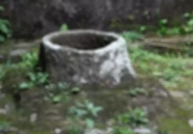 Sumur Kuno Ini Sering Keluarkan Suara Berdengung, Rupanya Ada Ruangan Rahasia dengan Isi yang Sangat Mengejutkan