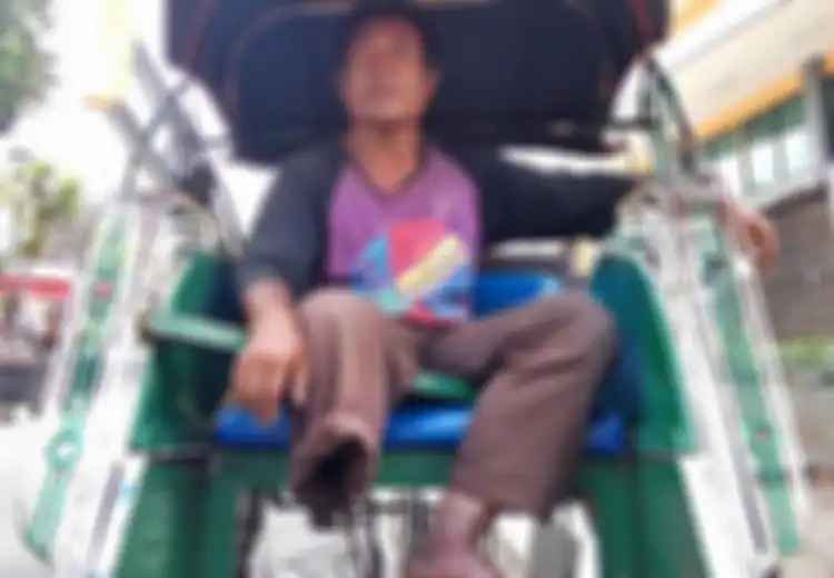 Kayuh Becak dengan Satu Kaki dan Rela Tidur di Becak demi Keluarga, Wawan: Kerja Apa pun Asal Tidak Rugikan Orang Lain