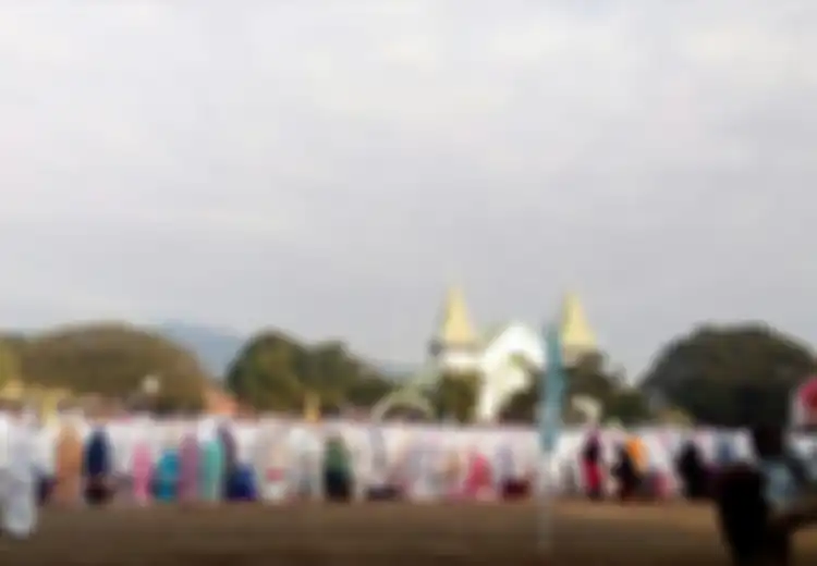 Shalat Id Dilakukan di Depan Gereja, Umat Kristen di Maumere, NTT Tunda Ibadah